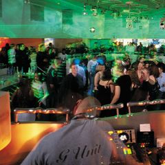 night-clubs-nightclubs-night-life-nightlife-female-image-1002.jpg